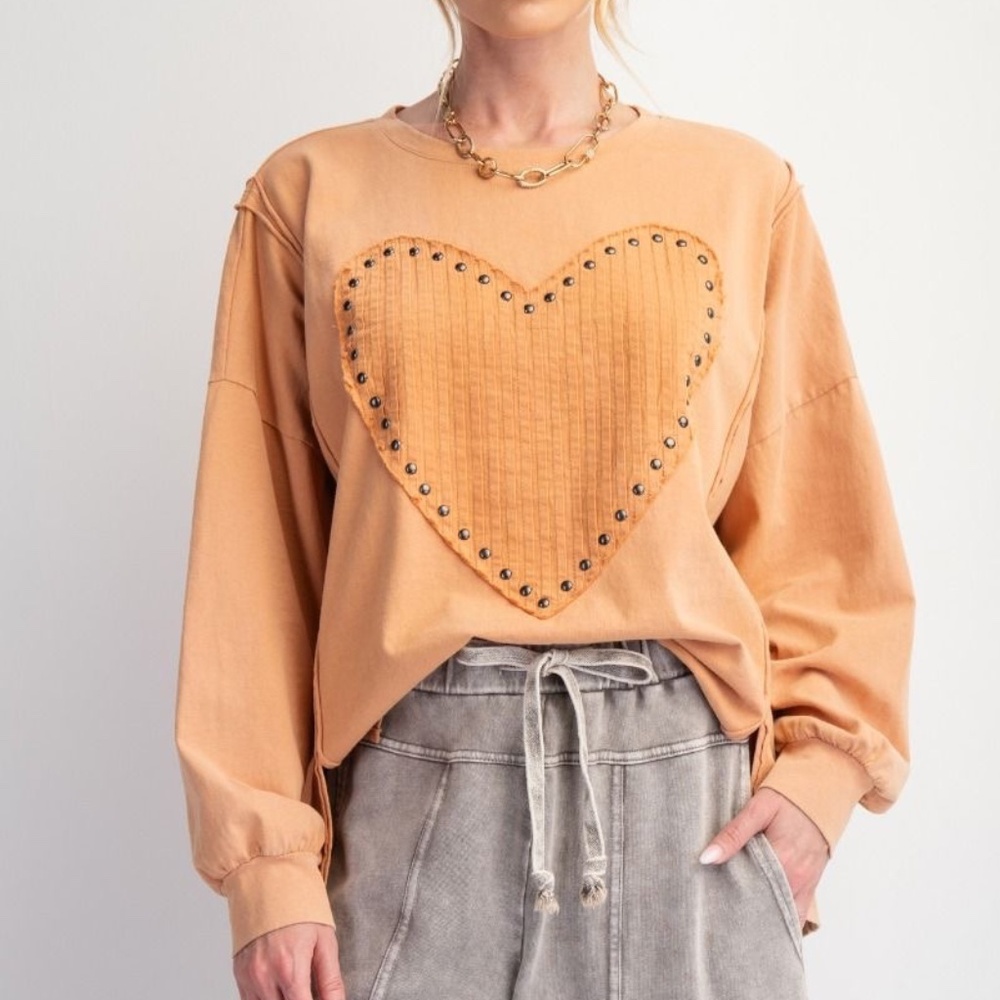 New Easel Studded Heart Patch Long Sleeve Knit Top Pullover Sweatshirt Apricot